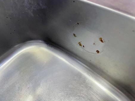 シンクのサビで退去費用はいくら請求される?負担の基準・相場・トラブル回避のポイント