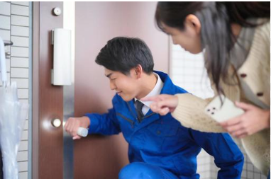 カギの救急車の値段は高い?相場との違い・利用者の口コミから考察