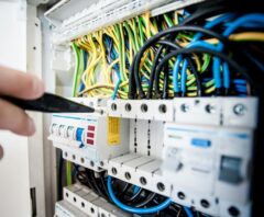 ホームセンターに電気工事を依頼