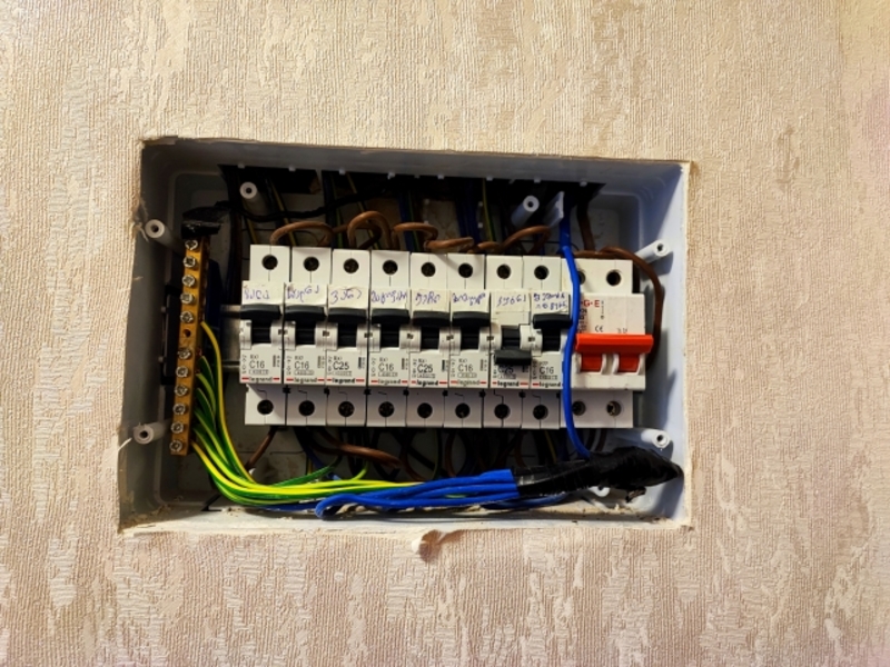電子ブレーカーは詐欺ではない