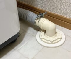 洗濯機の排水口のニオイとパイプユニッシュ