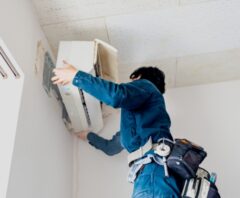 くらしのマーケットでエアコン取り外し