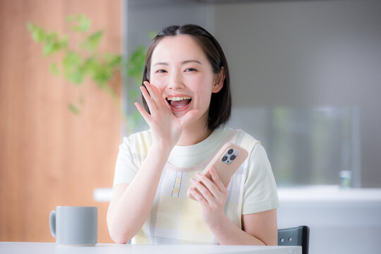 まんだらけの査定が厳しいか口コミをチェックする人