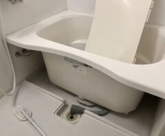 浴槽エプロンの掃除