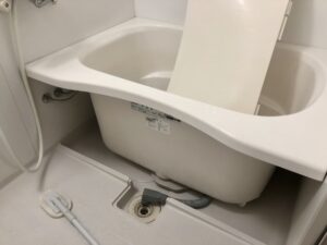浴槽エプロンの掃除
